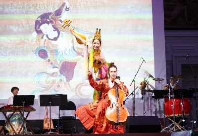 一场中国文化盛宴——原创音乐情景剧《青蛙与琵琶仙女奇遇记》在巴黎上演