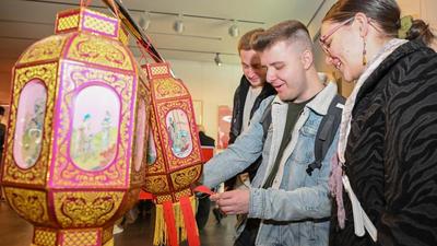 新华时评丨中国软实力快速提升从何而来