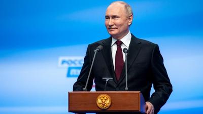 普京胜选后答新华社记者问：俄中关系将继续深化发展