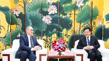 Xinhua president meets Russian ambassador to China