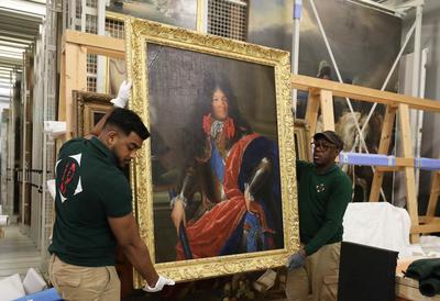 “凡尔赛宫与紫禁城”展览开幕在即　近百件展品从法国启程赴华