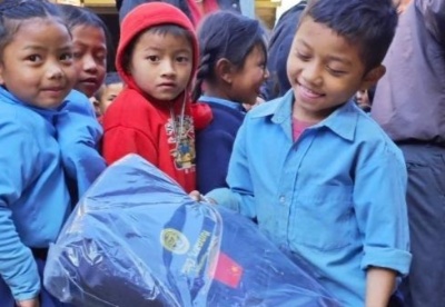 “心联通 云南行”尼泊尔爱心书包捐赠项目实施完成
