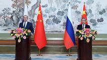 Update: Chinese, Russian FMs hold talks