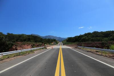 中企承建玻利维亚公路竣工通车