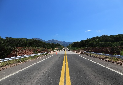中企承建玻利维亚公路竣工通车