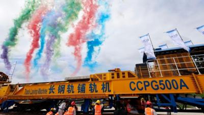 通讯｜修路又建渠　马东铁“引水入涵”解民烦忧