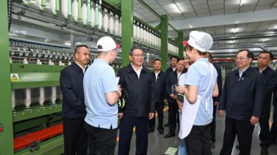 李强在新疆调研时强调 彰显特色优势 提高开放水平 在高质量发展中增进民生福祉促进长治久安