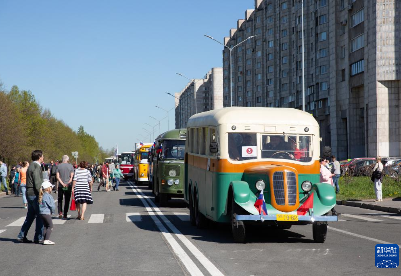 圣彼得堡：老爷车街头巡游