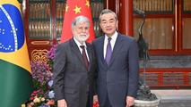 Top Chinese diplomat meets special advisor to Brazilian president