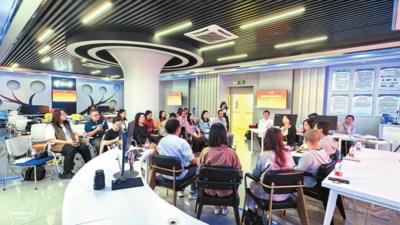 携手并进 共创未来——中缅新媒体研修班走进昆明