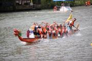 Dragon boat race presents Chinese-style "Fast and Furious" in eastern China metropolis