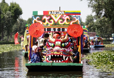 墨西哥举办龙舟表演以庆祝端午节