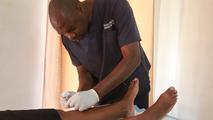 (Hello Africa) Chinese acupuncture works wonders for Zimbabweans