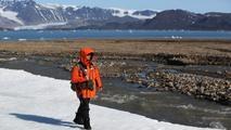 Feature: Chinese scientists tackle Arctic grit for global answers