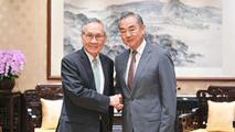 Chinese FM meets former Thai deputy PM