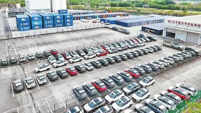 上半年成都国际铁路港实现整车进出口3万余辆