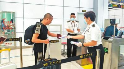 西双版纳国际机场口岸出入境旅客大幅增长