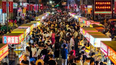 当“烟火气”遇上“国际范儿”——跨境游升温“搅热”中俄双子城