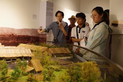 拉曼大学孔子学院与德州学院开展华人历史文化田野调查