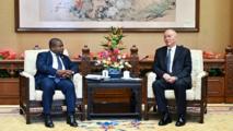 (FOCAC) Senior CPC official meets Mozambican president