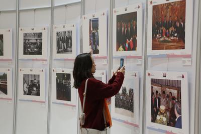 中蒙“75年友谊摄影展”在乌兰巴托开展