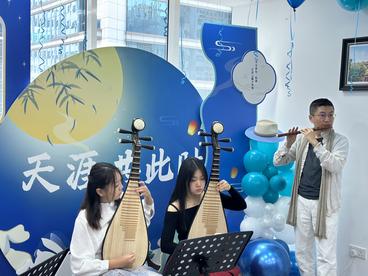 “天涯共此时——中秋诗会”活动在阿联酋阿布扎比举行