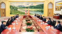 Chinese vice premier meets with Nepal's deputy prime minister