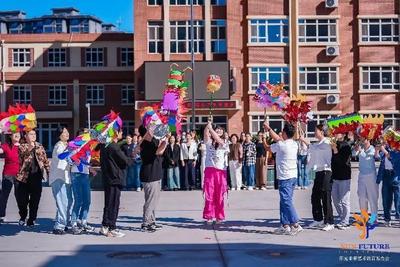 41位乡镇老师：“爱的启蒙”就像一朵玫瑰，我发现了它