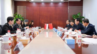 住房城乡建设部副部长姜万荣会见新加坡共和国永续发展与环境部常任秘书罗家良