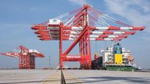 MoU signed on green shipping corridor between Shanghai, Hamburg ports