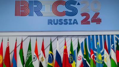 新华时评丨同行发展大道 共创“金色”未来