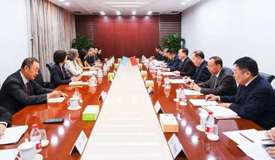 倪虹会见联合国人居署执行主任罗斯巴赫
