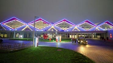 China-aided International Standard Swimming Pool opens in Belarus