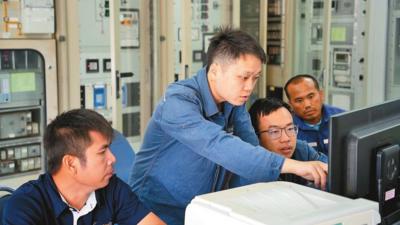 老挝：电力合作点亮未来