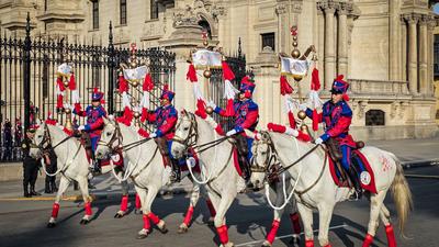高清大图｜隆重热烈 秘鲁总统为习近平主席举行欢迎仪式