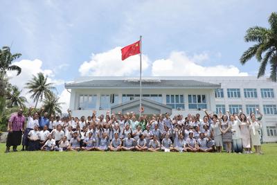 斐济小学生走进中国大使馆体验中国文化