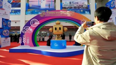 从“供应链”到“共赢链”：链博会激发中外企业合作新动能