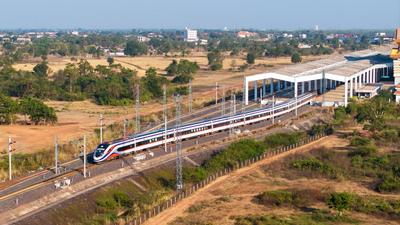 新华时评丨协调推进三大“联通”，让“幸福路”越走越宽