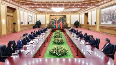 中非合作论坛丨习近平会见纳米比亚总统姆本巴