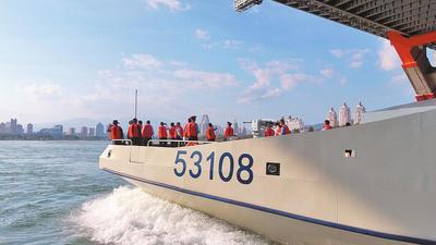 澜沧江—湄公河，53108艇、53117艇报到
