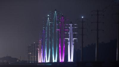 特写｜海上升起新地标——中企承建马来西亚槟城跨海输电项目助力当地发展