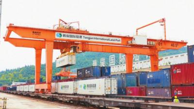 腾俊国际陆港加速建设“通道+枢纽+网络+平台”的现代物流体系​——服务大通道 畅通双循环
