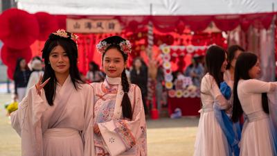 2025“欢乐春节”暨中国文化体验活动走进越南河内第二师范大学