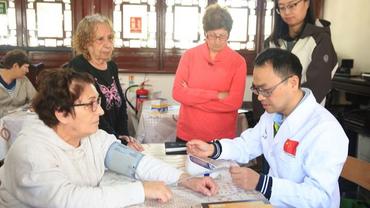 Chinese medical team brings free clinical services to Malta's elderly