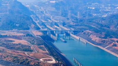三峡枢纽2024年通过量近1.6亿吨