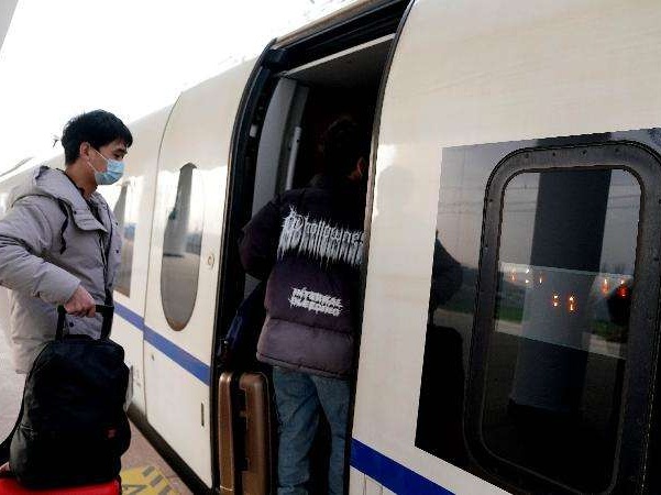 ​China's railways launch 319 special trains in Feb. 16-March 21 to aid work resumption