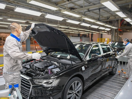Vehicle sales of Volkswagen group fall by almost 40 pct in March