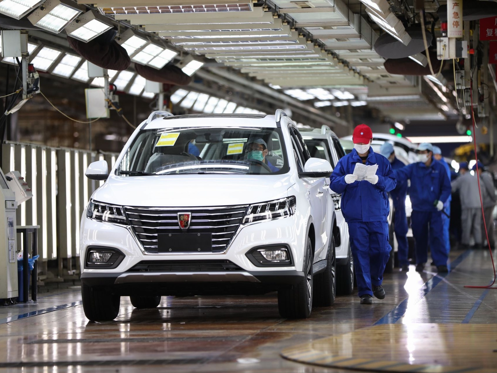 Auto exports at Shanghai port nearly doubled since April 