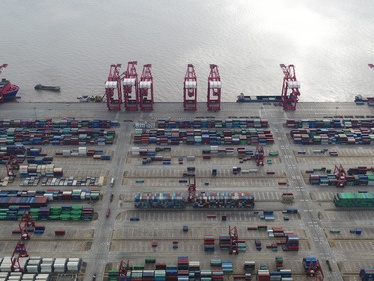 Economic Watch: China's new foreign investment rule to boost stocks, bonds