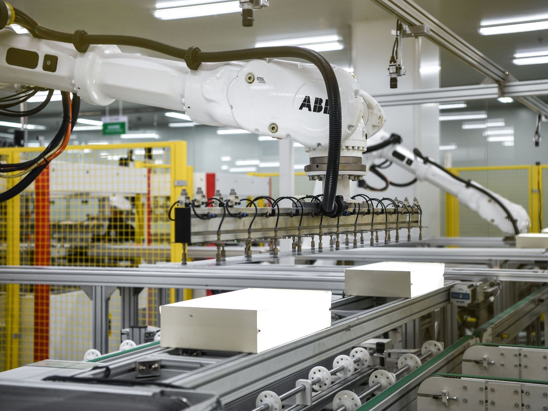 German manufacturing sees order books shrink due to coronavirus
